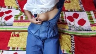 विलेज मई पंजाबी सुंदर लड़की का देसी फक पॉर्न वीडियो