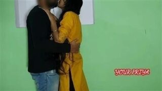 ड्प्स की कमसिन कॉलेज मैड के हार्डकोर फक की सेक्सी क्षकशकश