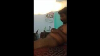 पड़ोसन आंटी का लंड चूसने का वीडियो