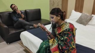 तलाक से पहले किया पति पत्नी नई वकील के आगे चुदाई