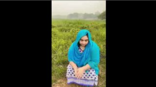 देसी लड़के नई किया अपनी चब्बी गर्लफ्रेंड की छूट मई उंगली